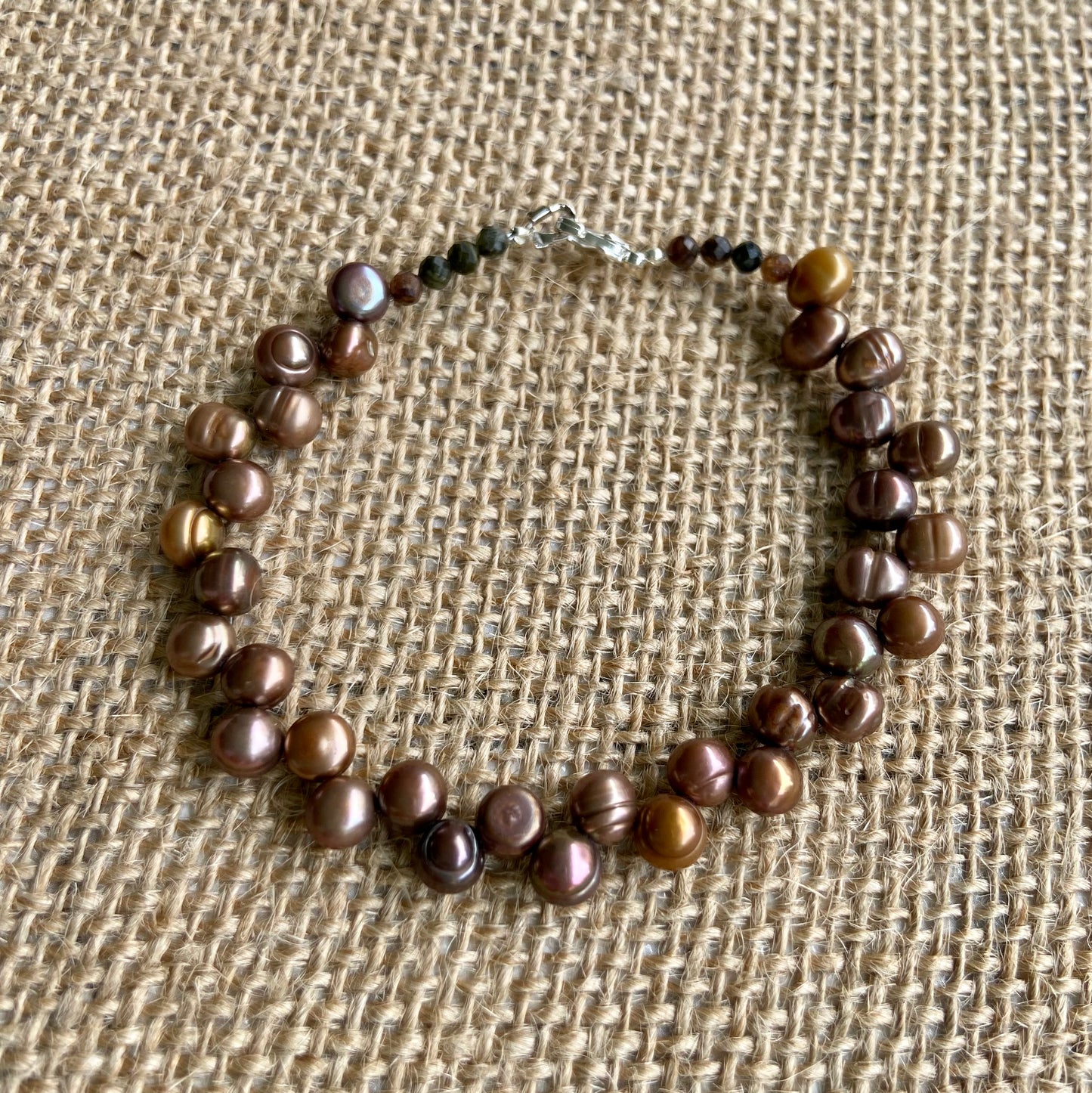 Chocolate on sale pearl bracelet